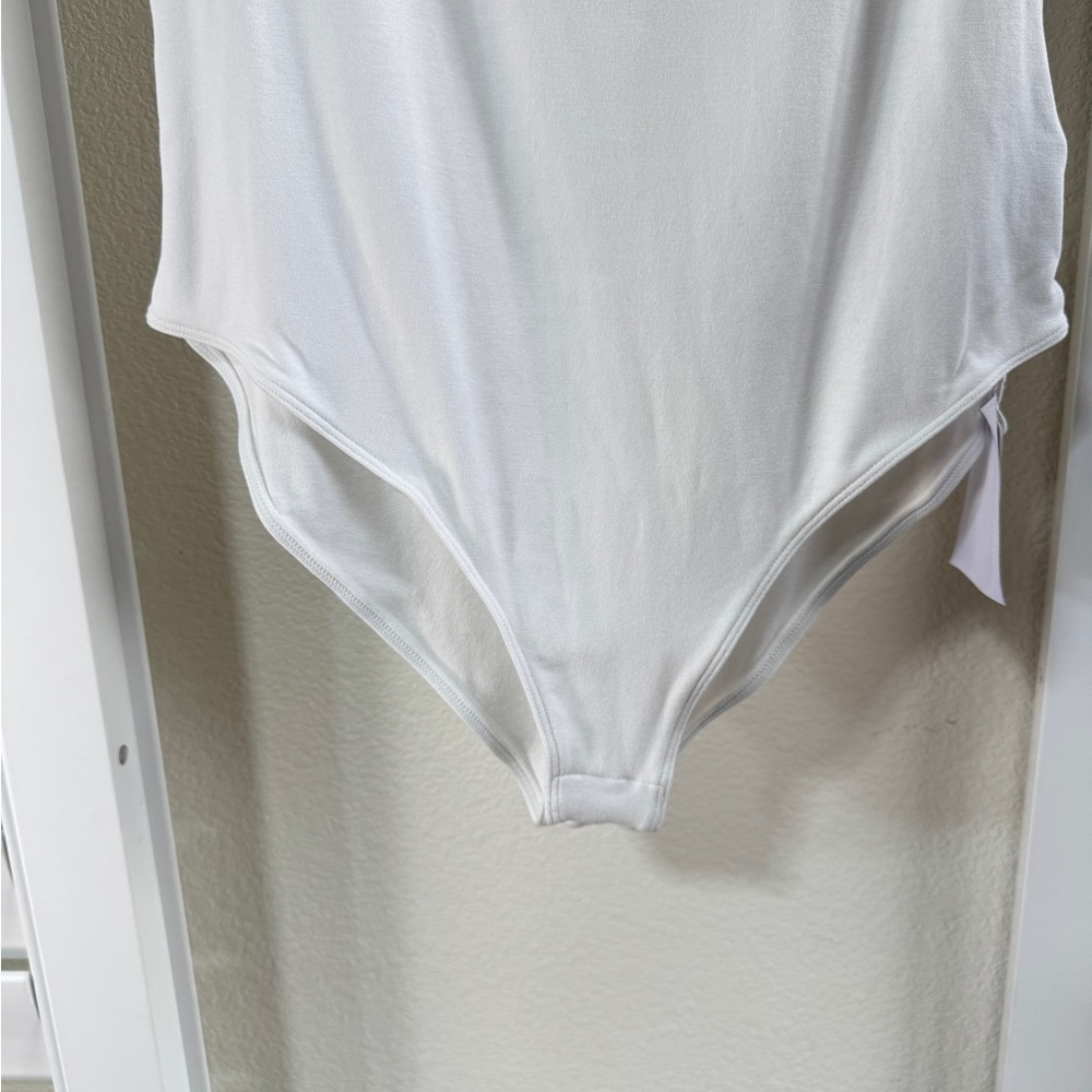 Mangopop Bodysuits. Bundle of 2. 1 NWT & 1 NWOT.  Black and White Bodysuits - Picture 3 of 9